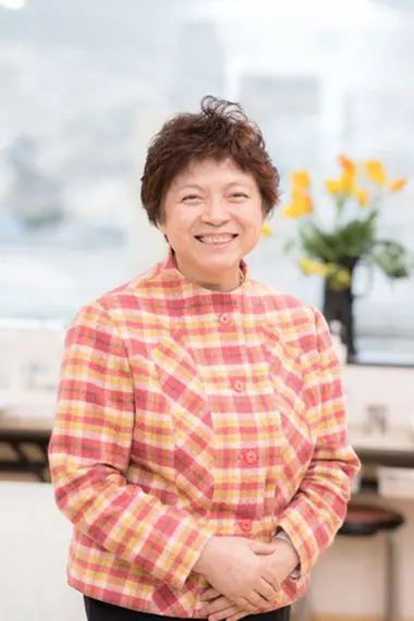 露峯 聡美